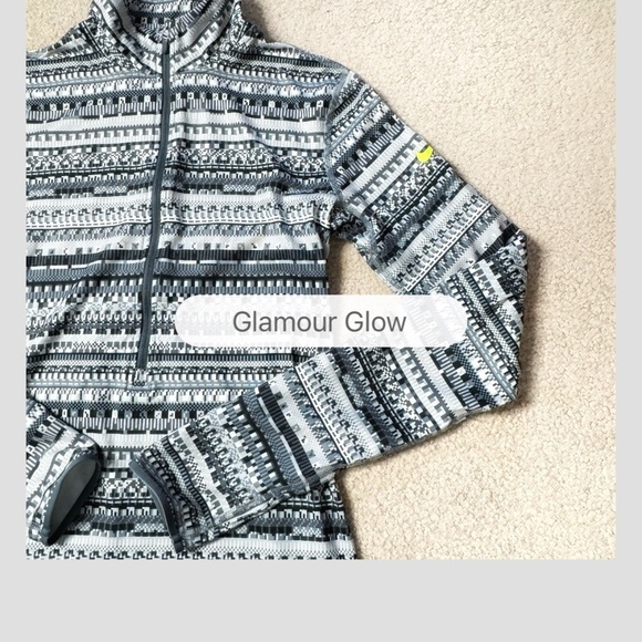 Nike Pro Hyperwarm 1/2 Zip Pullover Top Warm Brushed Fleece Interior Grey Black - Picture 4 of 13